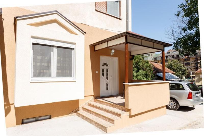 Apartman Uzor ソコバニャ エクステリア 写真
